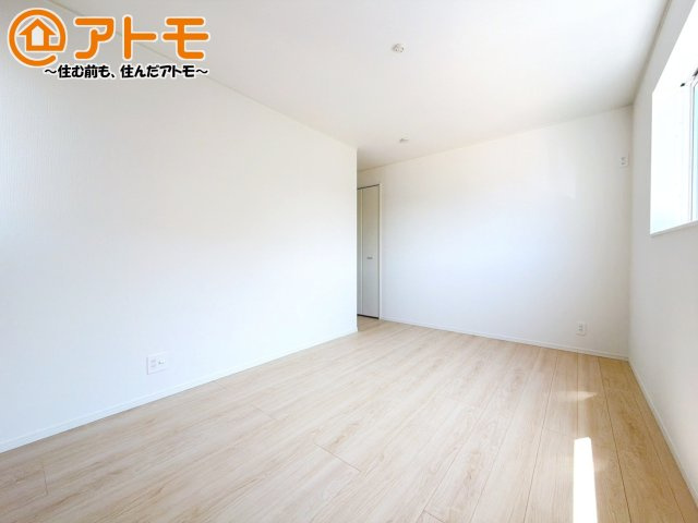 【子供部屋】 | 駿東郡清水町伏見第7　新築一戸建て　1号棟 | 収納豊富な洋室は使い勝手良好です！