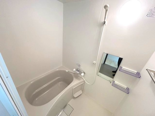 ジーメゾン明石魚住ラピスの浴室