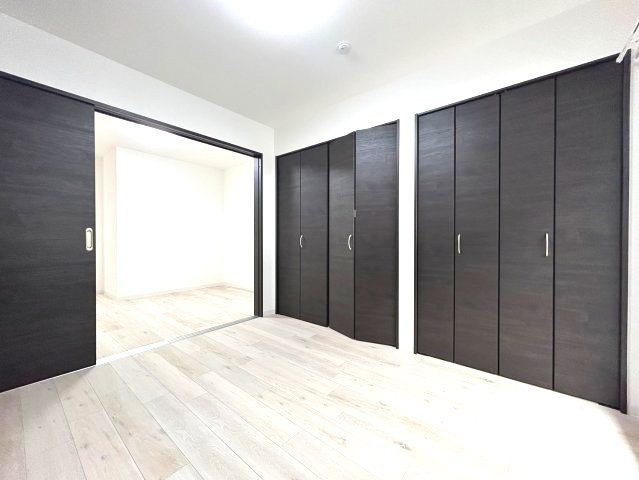 ジーメゾン明石魚住ラピスの洋室