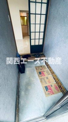 【玄関】 | 城垣町貸家