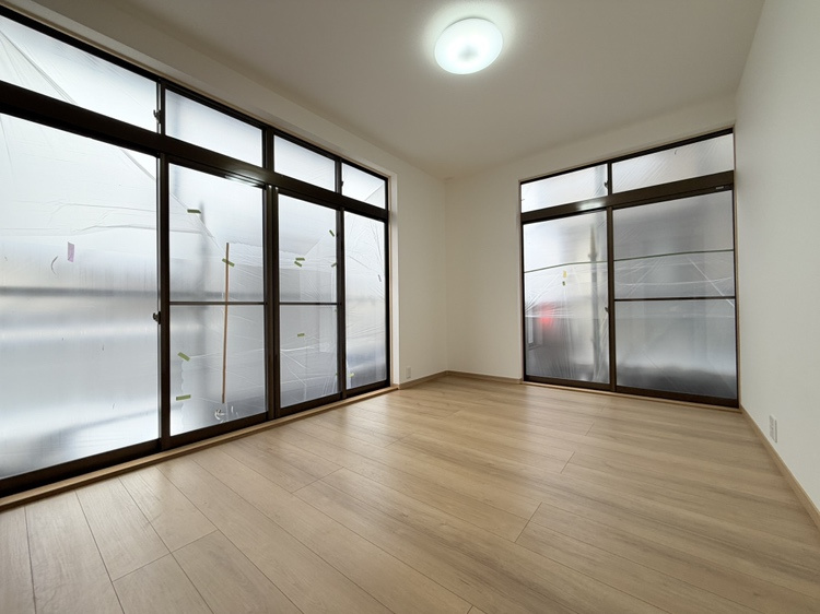 笹部4丁目　中古住宅の洋室