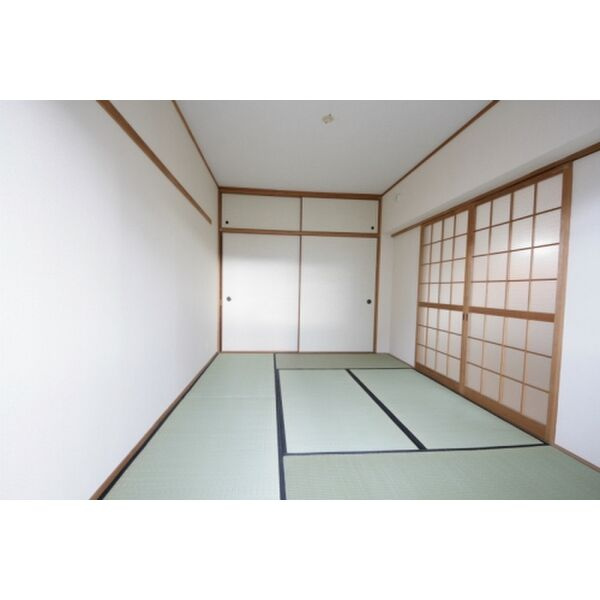 エクセレント古田の和室