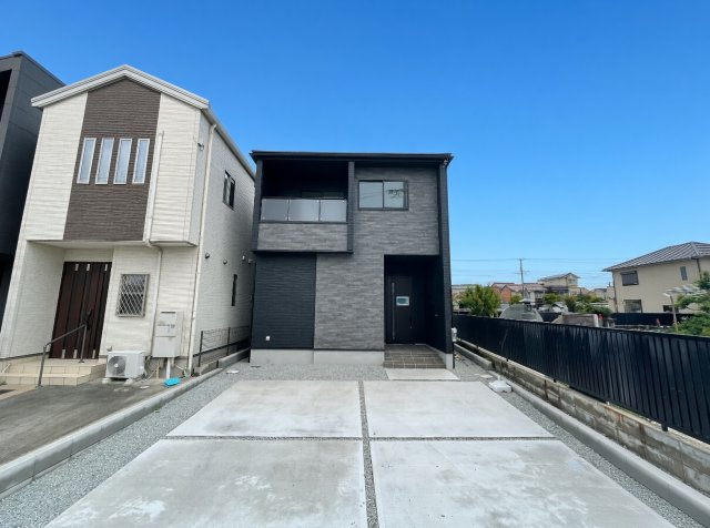 明石市日富美町　第1期　新築一戸建ての外観|安心の10年保証！外観を美しく保ち、雨水で汚れを落とします！気になることがありましたら、お気軽にお問い合わせください！
