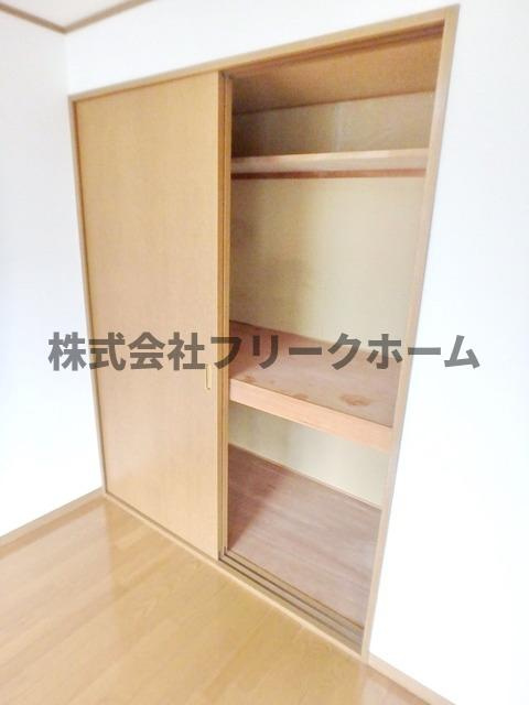 武蔵野市関前５丁目の賃貸マンションの収納