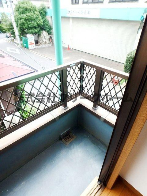 武蔵野市関前５丁目の賃貸マンションのバルコニー