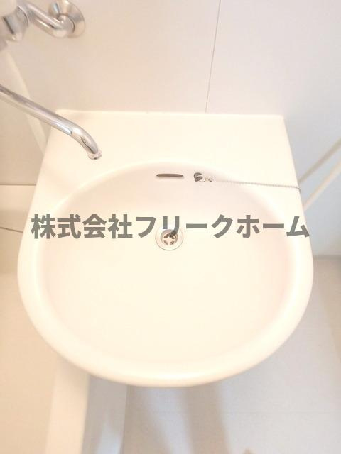 武蔵野市関前５丁目の賃貸マンションの洗面所