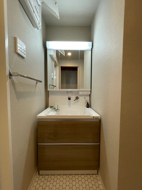 ラグゼナ浦和の洗面所