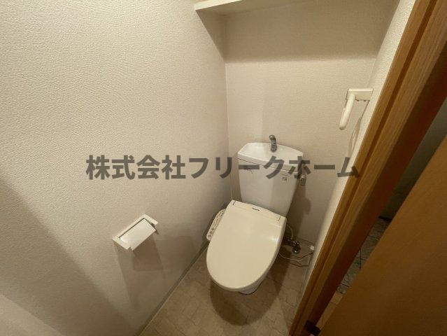 小金井市本町３丁目の賃貸マンションのトイレ