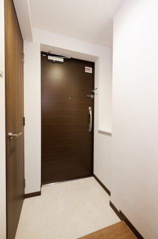 フィシオ飯田橋の玄関|※写真は同タイプ住戸です。