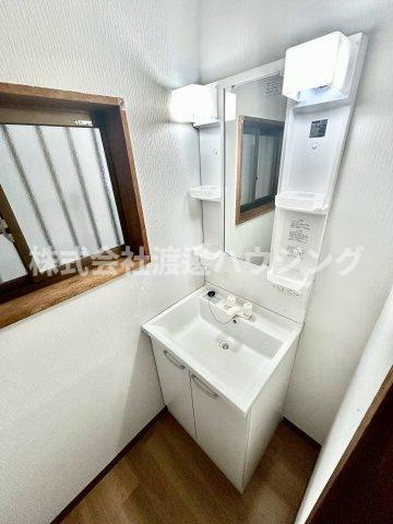 岩田町６丁目一戸建の洗面所