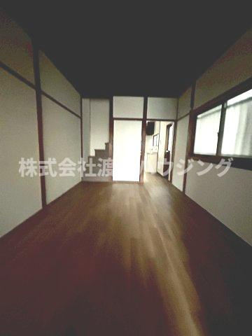 岩田町６丁目一戸建の居間・リビング