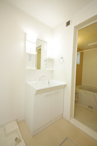 アンフィルの駐車場