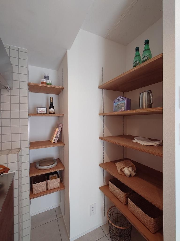 メゾンボア旗の台の収納|収納のためのスペースです