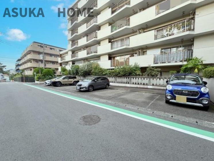 藤が丘マンションの駐車場|駐車場の様子です。