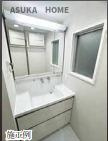 藤が丘マンションの独立洗面台|新規交換の収納たっぷりの独立電面化粧台ですっきり使えます。