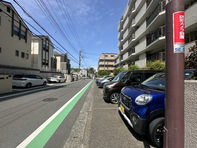 藤が丘マンションの駐車場|駐車場の空き状況については、その都度、確認いたしますのでお気軽にお聞きください。