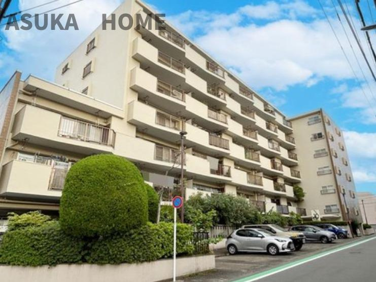 藤が丘マンションの外観|鉄筋コンクリート８階建てのマンションの外観になります。