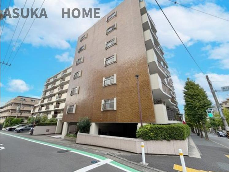 藤が丘マンションの外観|駅徒歩３分の便利な立地にも関わらず、静かな住環境にあります。