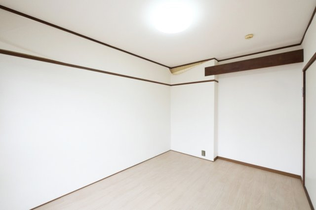 フォーサイト紫R・View terraceの洋室