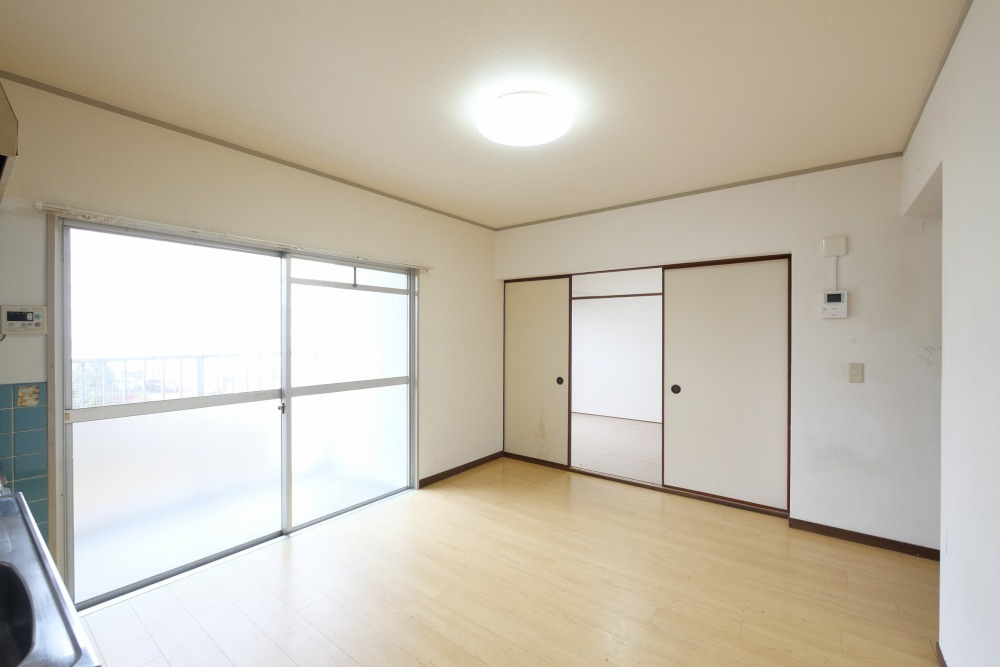 フォーサイト紫R・View terraceの居間・リビング
