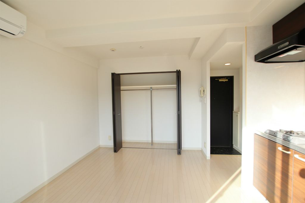 シャンポール福大の居間・リビング