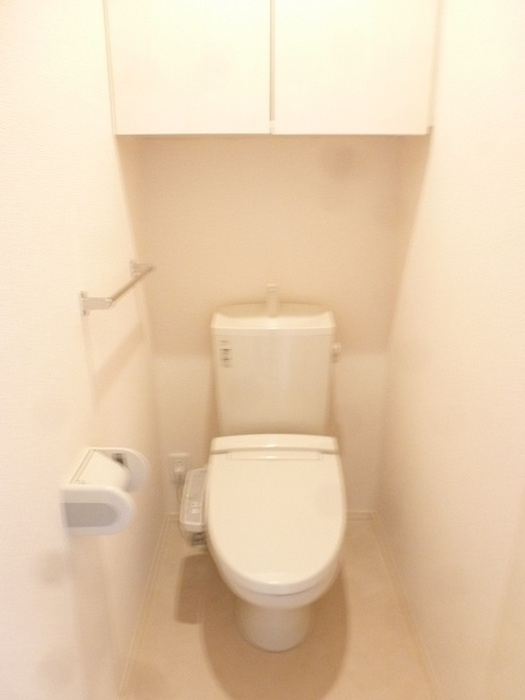 ヴィラクレールのトイレ|反転同タイプ・現況優先