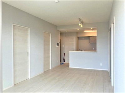 【居間・リビング】 | プレミアムコート浦添勢理客