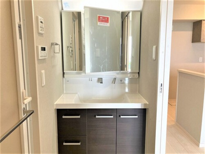 【洗面所】 | プレミアムコート浦添勢理客