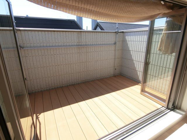 上丸子天神町戸建のバルコニー