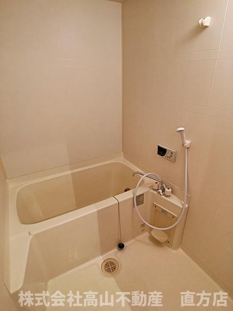 直方市大字感田の賃貸マンションの浴室