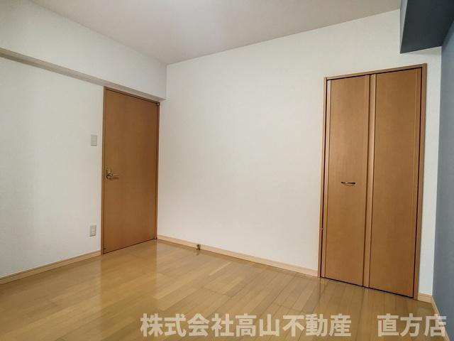 直方市大字感田の賃貸マンションの洋室