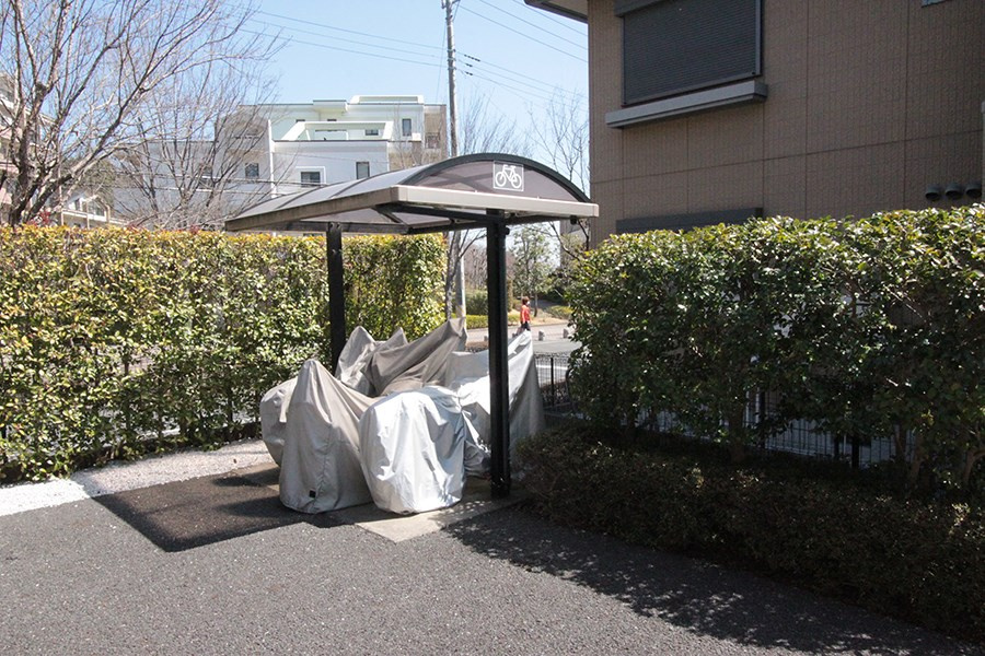 バリュージュ美杉台　A棟の外観|駐輪場