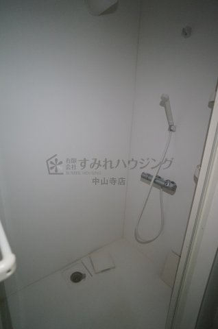 安倉南ガレージハウスのシャワールーム