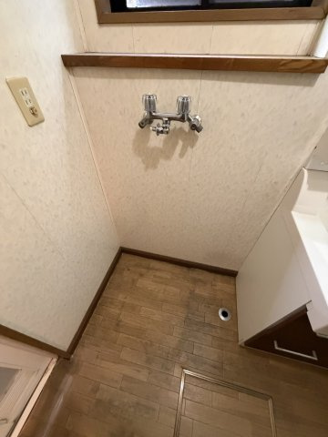 安曇野市三郷明盛　中古住宅のランドリースペース