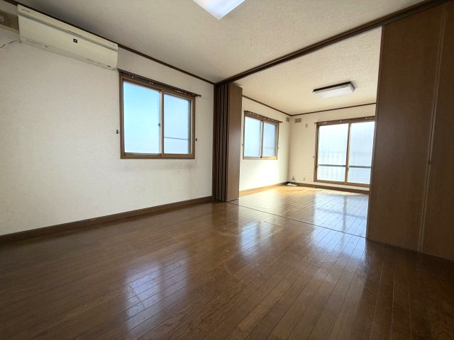 安曇野市三郷明盛　中古住宅の洋室