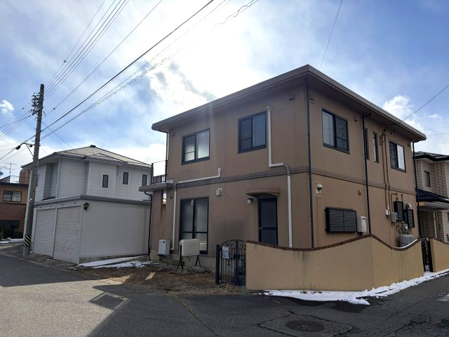 安曇野市三郷明盛　中古住宅の外観