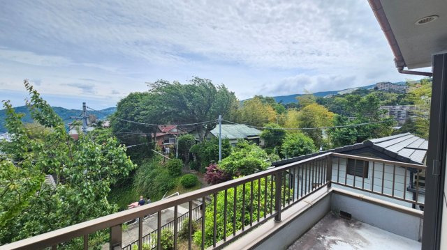 熱海市緑ガ丘町　中古戸建のバルコニー