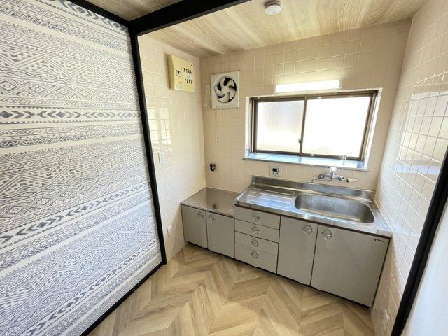 垂水区高丸七丁目テラスハウスのキッチン