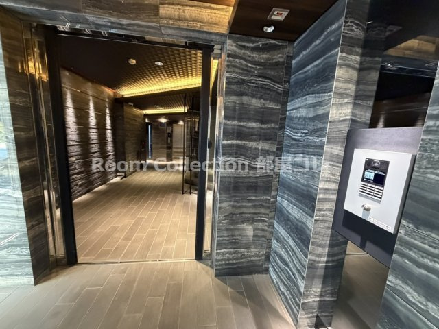 LaDouceur黒川のエントランス