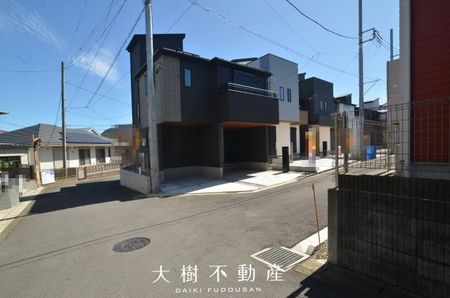 【前面道路含む現地写真】 | 綾瀬市寺尾釜田１丁目 新築戸建て 全7棟【仲介手数料無料】