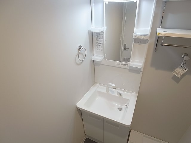 T.A海運町8丁目ⅢA棟の洗面所|シャンプードレッサー完備