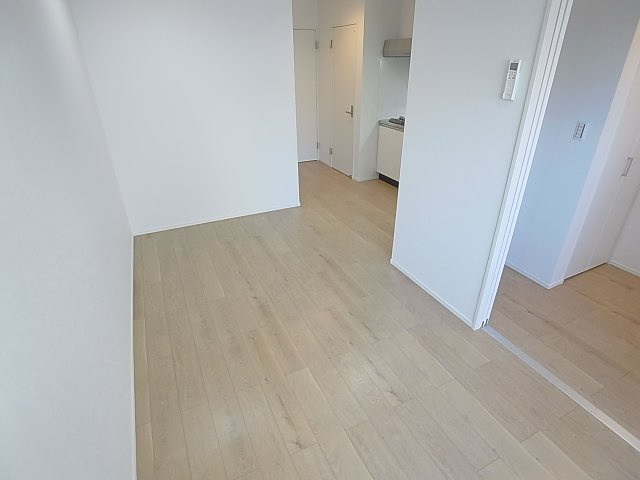 T.A海運町8丁目ⅢA棟の居間・リビング|使い勝手の良い間取り