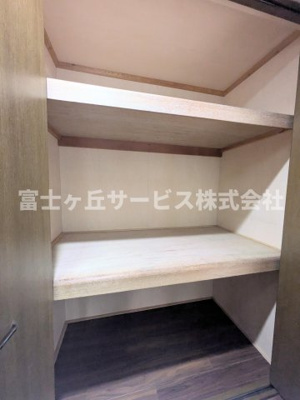 【収納】 | 磐田市見付 中古戸建て | 4つ目の収納です