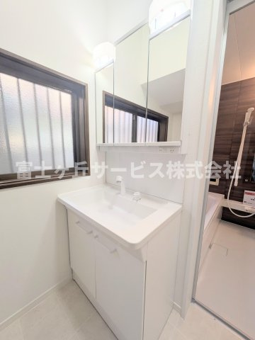 【独立洗面台】 | 磐田市見付 中古戸建て | 独立洗面台です