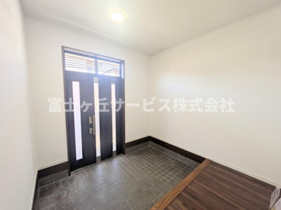 【玄関】 | 磐田市見付 中古戸建て | 玄関です