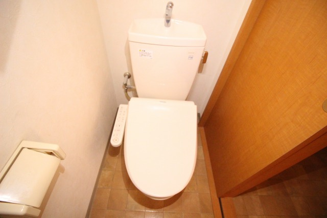 ドマーニ葛島のトイレ|シンプルで使いやすいトイレです