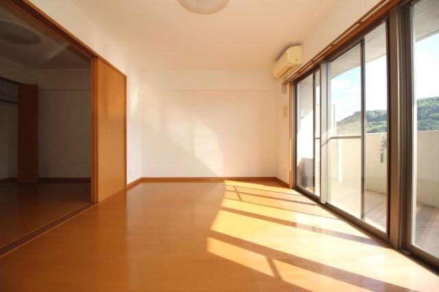 ドマーニ葛島の居間・リビング|使いやすい居間です