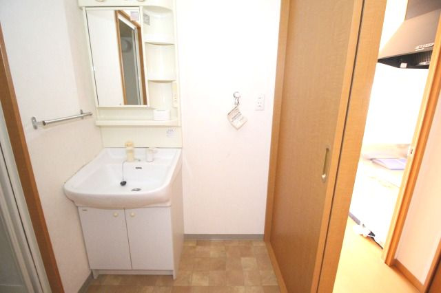 ドマーニ葛島の独立洗面台|独立洗面化粧台付き