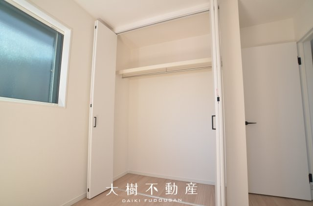 【洋室】 | 綾瀬市寺尾釜田１丁目 新築戸建て 全7棟【仲介手数料無料】 | 2階　洋室3（5.3帖）クローゼット