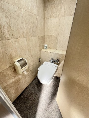 ニチワビルのトイレ|男性用トイレ